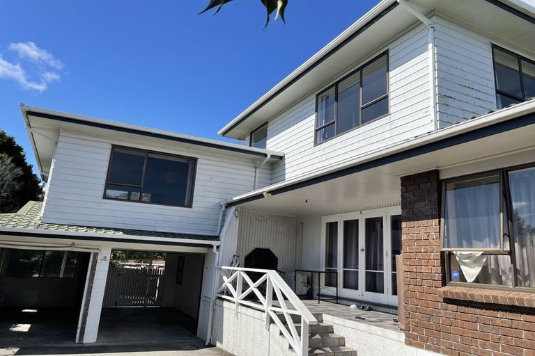 Photo of property in 18 Bradbury Road, Botany Downs, Auckland, 2010