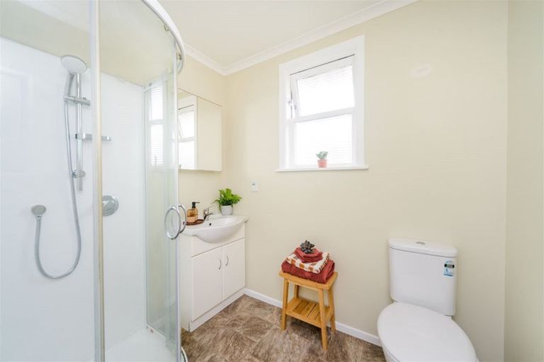 Photo of property in 10 Lewis Place, Highbury, Palmerston North, 4412