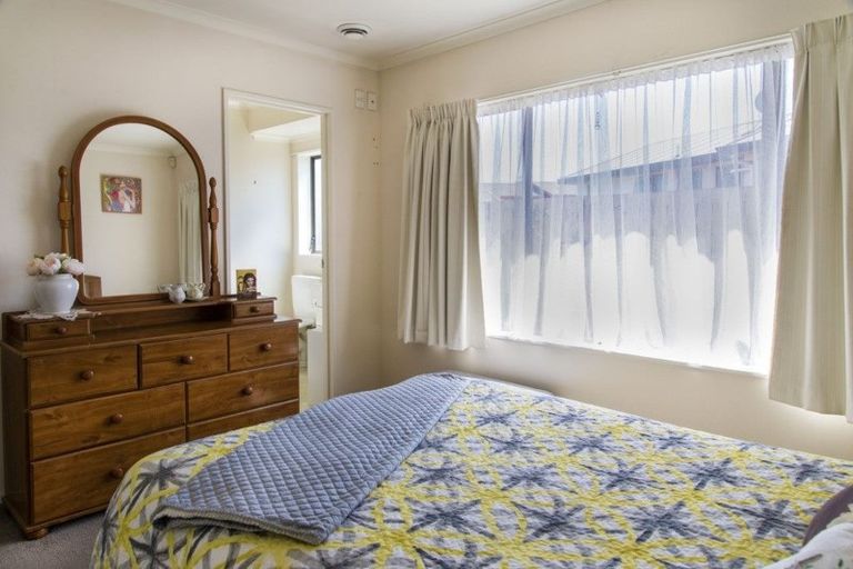 Photo of property in 291 Mahia Road, Weymouth, Auckland, 2103