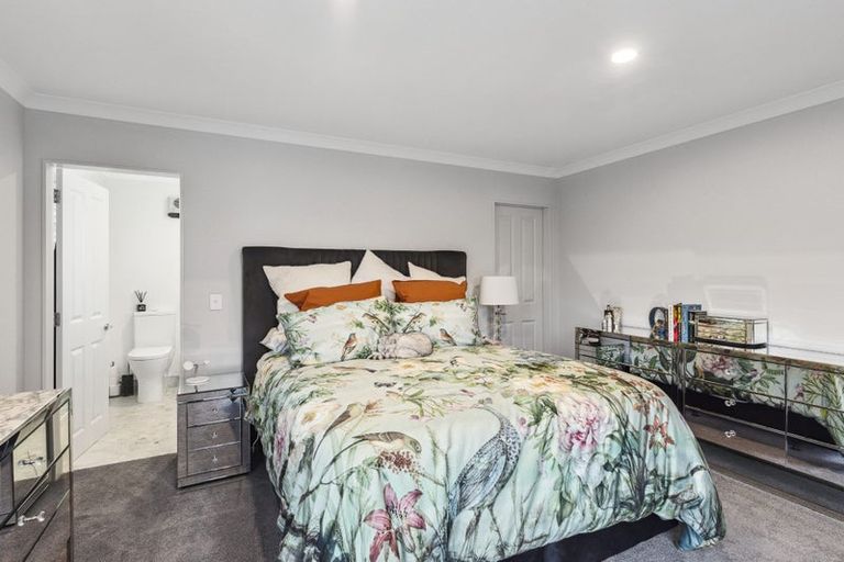 Photo of property in 155 Guildford Drive, Paraparaumu Beach, Paraparaumu, 5032