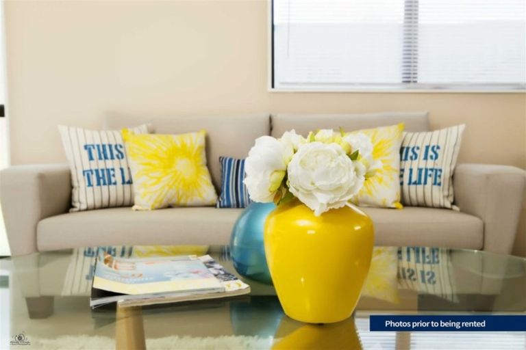 Photo of property in 34b Madigan Place, Glendene, Auckland, 0602