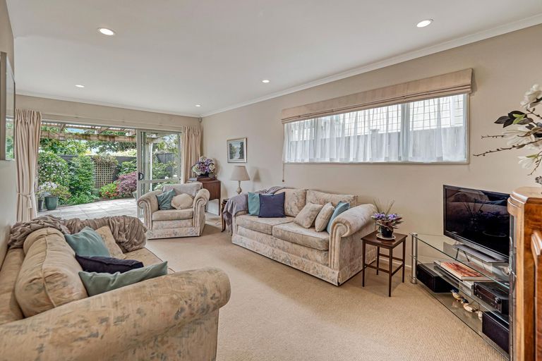 Photo of property in 9b Abercrombie Street, Howick, Auckland, 2014