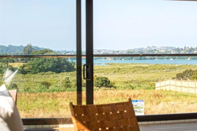 Photo of property in 11 Tai Crescent, Hobsonville, Auckland, 0616