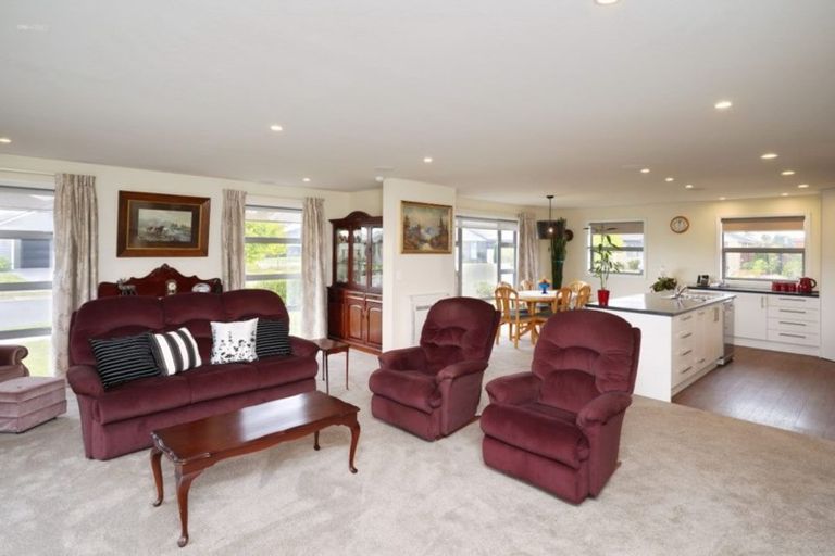 Photo of property in 19 Sutherland Drive, Kaiapoi, 7630