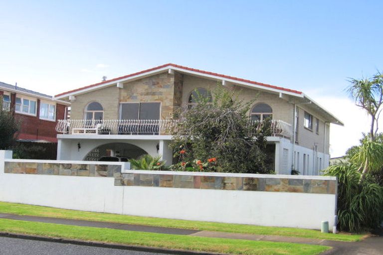 Photo of property in 28 Waller Avenue, Bucklands Beach, Auckland, 2012