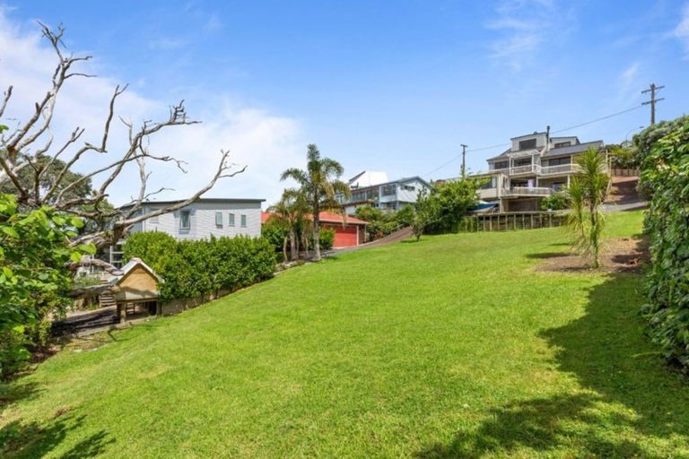 Photo of property in 28a Wade River Road, Stanmore Bay, Whangaparaoa, 0932