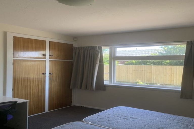 Photo of property in 225 Avonhead Road, Avonhead, Christchurch, 8042