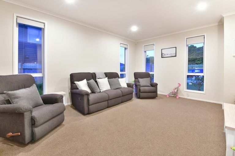 Photo of property in 18 Bankside Road, Silverdale, 0932