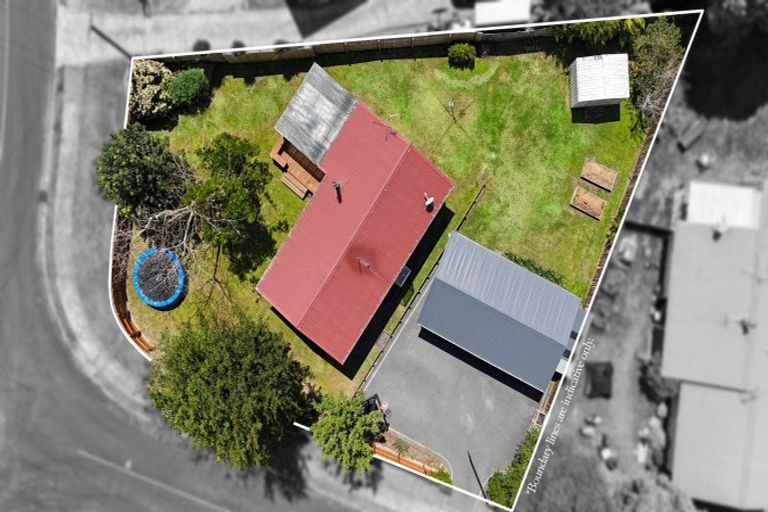 Photo of property in 2 Bay Grove, Pukehangi, Rotorua, 3015