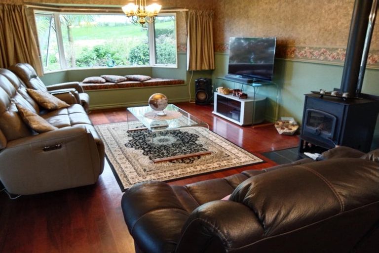 Photo of property in 11 Te Pahi River Drive, Paparoa, Maungaturoto, 0583