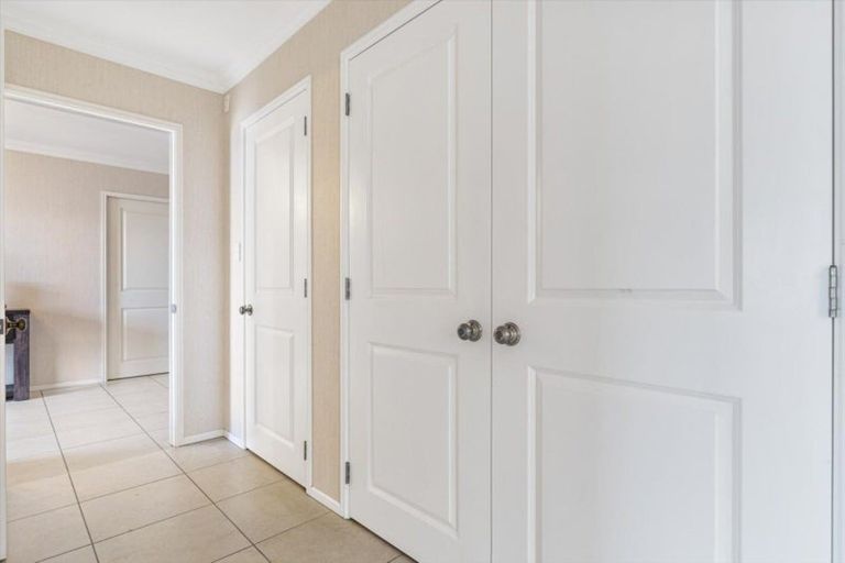 Photo of property in 35 Oxford Street, Te Puke, 3119