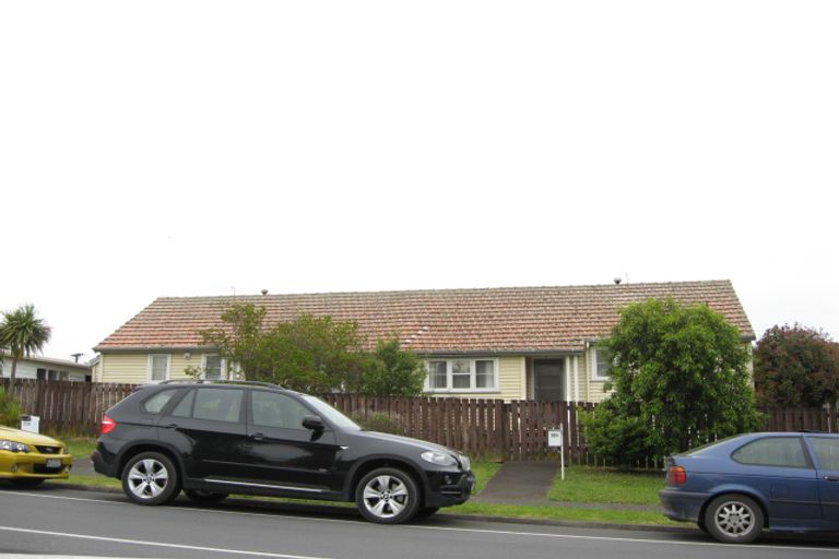 Photo of property in 35 Tobin Street, Pukekohe, 2120