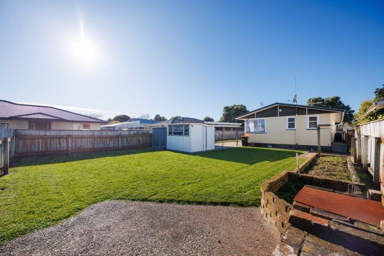 Photo of property in 2/106 Linton Street, West End, Palmerston North, 4410