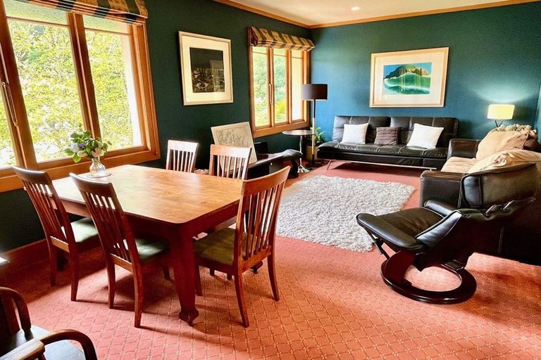 Photo of property in 8 Rutland Street, Picton, 7220