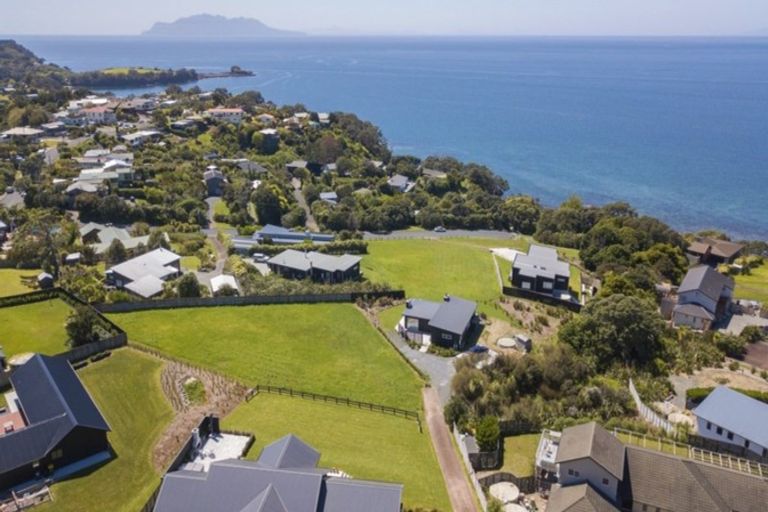 Photo of property in 23-25 Lax Crescent, Leigh, 0985