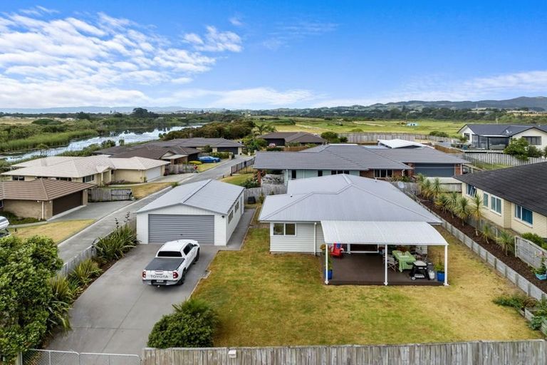 Photo of property in 12 Dune Lake Place, Ruakaka, 0116