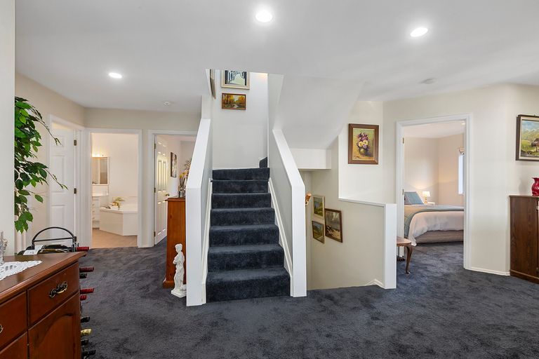 Photo of property in 4 Harbour Heights, Waverley, Dunedin, 9013