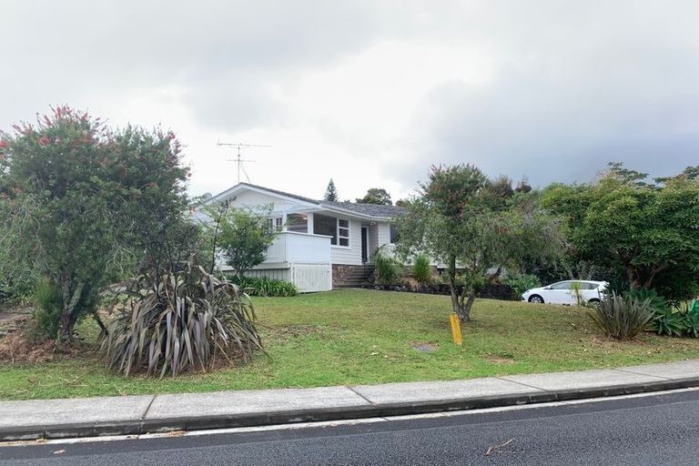 Photo of property in 46 Stott Avenue, Birkdale, Auckland, 0626