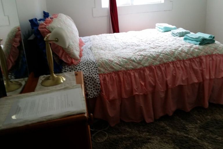 Photo of property in 75 Todman Street, Brooklyn, Wellington, 6021