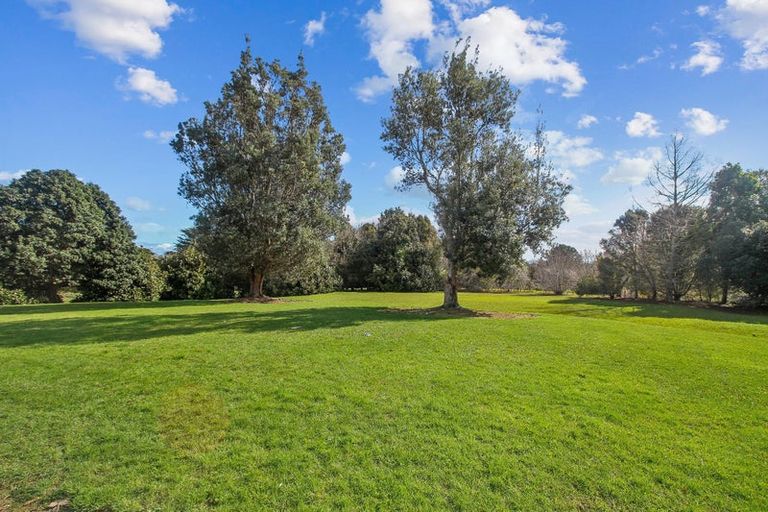 Photo of property in 112a Mcrobbie Road, Kingseat, Papakura, 2580