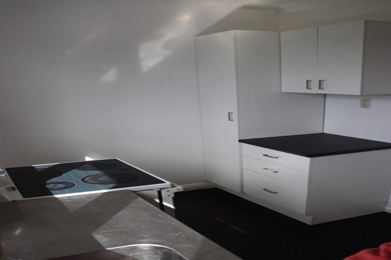 Photo of property in 85 Northland Road, Northland, Wellington, 6012