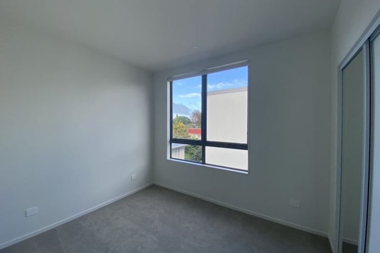 Photo of property in 588b Te Atatu Road, Te Atatu Peninsula, Auckland, 0610