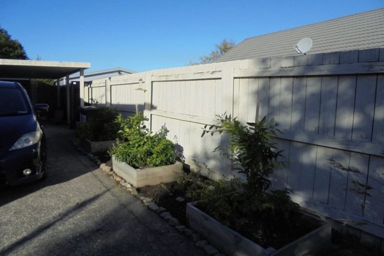 Photo of property in 24 Delaware Grove, Totara Park, Upper Hutt, 5018