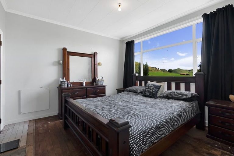 Photo of property in 49 Standish Road, Toko, Stratford, 4392