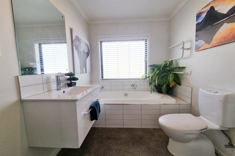 Photo of property in 12 Hopgood Place, Cromwell, 9310