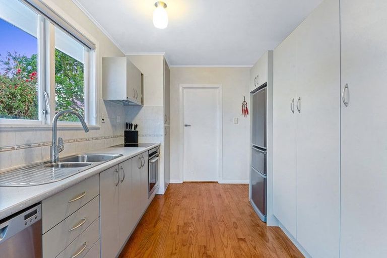 Photo of property in 23 Hutchinsons Road, Bucklands Beach, Auckland, 2014