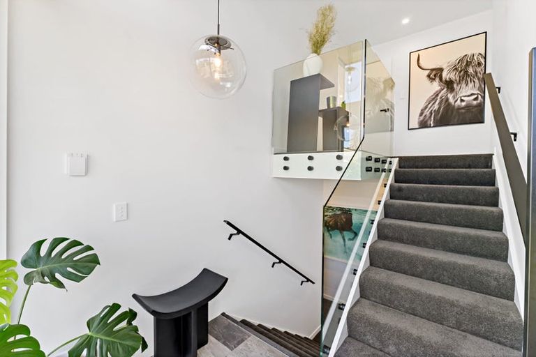 Photo of property in 114 Bramley Drive, Farm Cove, Auckland, 2012