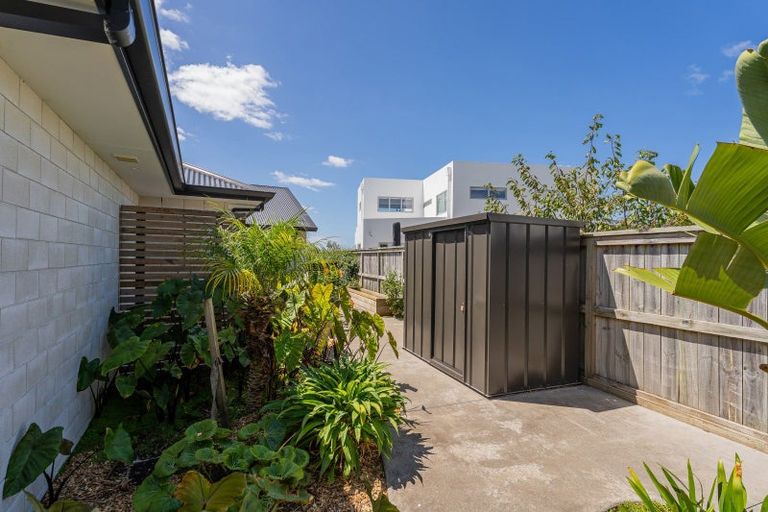 Photo of property in 6 Awatea Drive, Whitianga, 3510