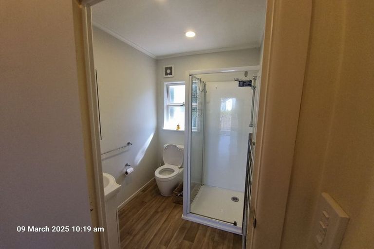 Photo of property in 3/52 Church Street, Northcote Point, Auckland, 0627