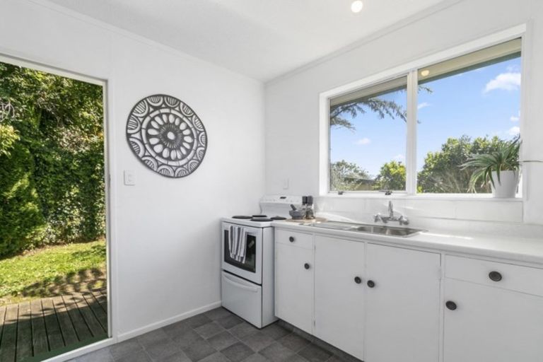 Photo of property in 291b Dowse Drive, Maungaraki, Lower Hutt, 5010