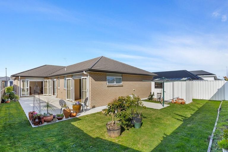 Photo of property in 9 Arahi Place, Rototuna North, Hamilton, 3210