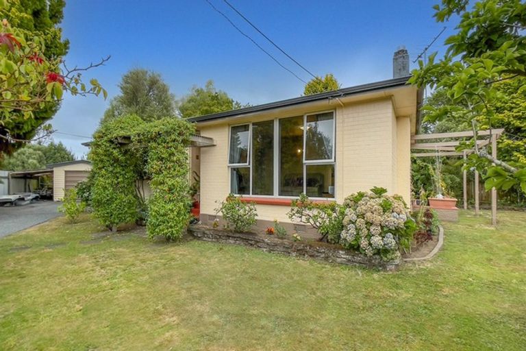 Photo of property in 11 Norrie Place, Hillcrest, Rotorua, 3015