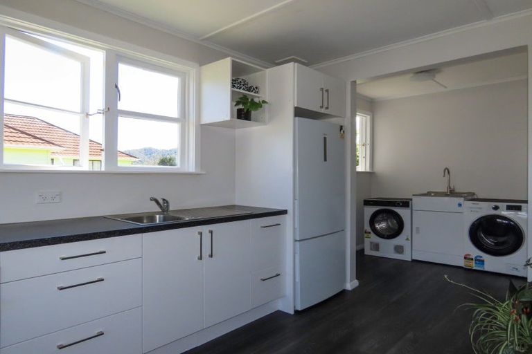 Photo of property in 4 Plaskett Street, Reefton, 7830