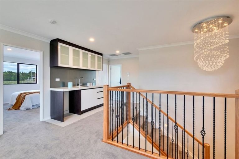 Photo of property in 1 Huahua Crescent, Papakura, 2110