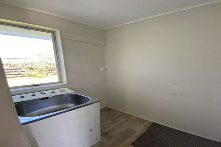 Photo of property in 1/30 Kennington Drive, Clendon Park, Auckland, 2103