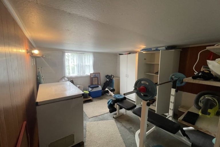 Photo of property in 88 Target Road, Totara Vale, Auckland, 0629