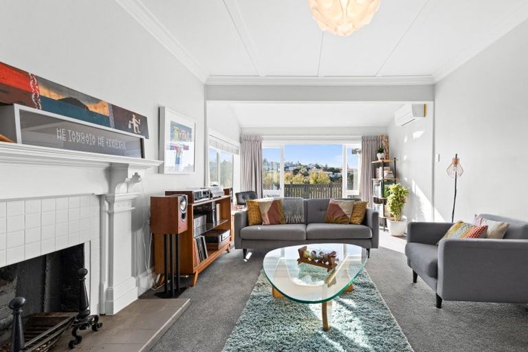 Photo of property in 23 Fitzroy Road, Bluff Hill, Napier, 4110