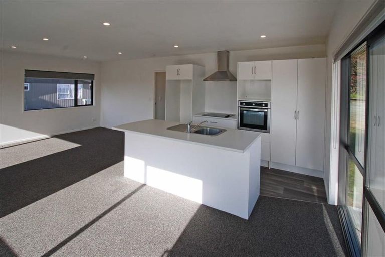Photo of property in 52b Brois Street, Frankleigh Park, New Plymouth, 4310