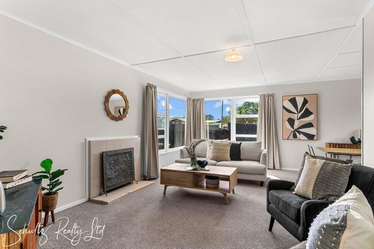 Photo of property in 15 Doctors Hill Road, Maungaturoto, 0520