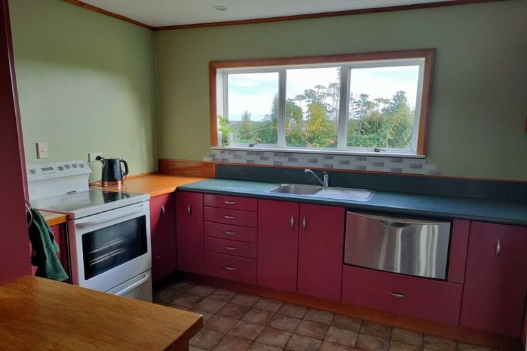 Photo of property in 143 Muhunoa Road East, Ohau, Levin, 5570