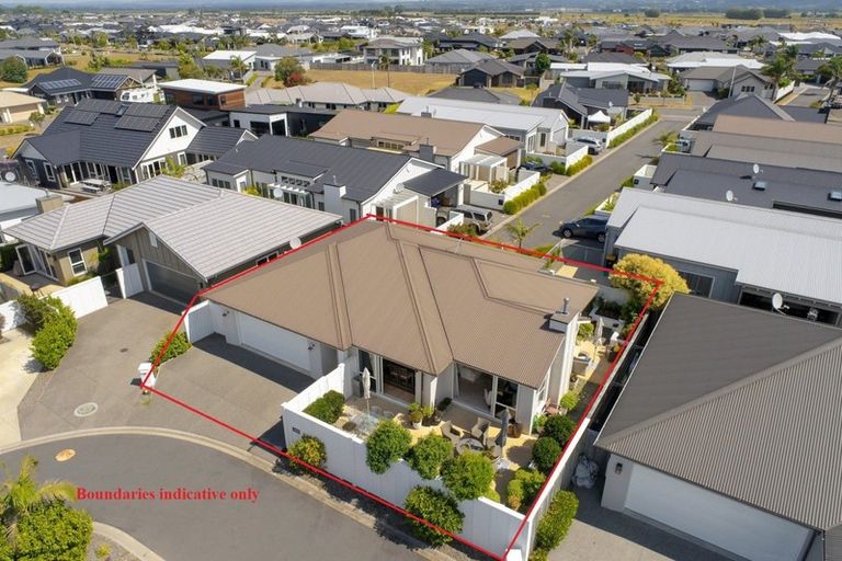 Photo of property in 33 Cassinia Close, Papamoa Beach, Papamoa, 3118