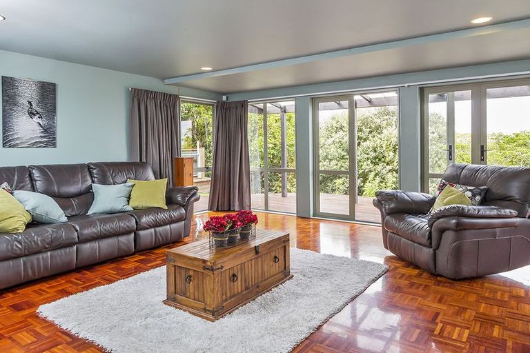 Photo of property in 7 Wades Road, Whitford, Howick, 2571