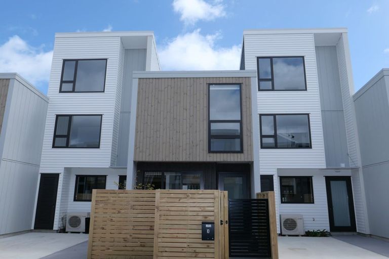 Photo of property in 10 Kamahi Place, Paraparaumu, 5032