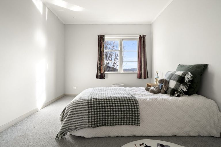 Photo of property in 14 Scotland Terrace, Green Island, Dunedin, 9018