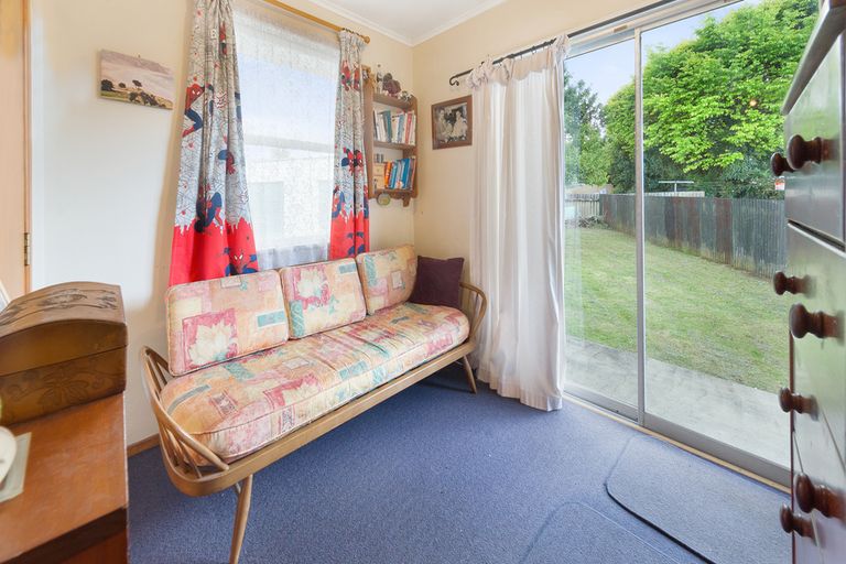 Photo of property in 120 Coronation Road, Mangere Bridge, Auckland, 2022