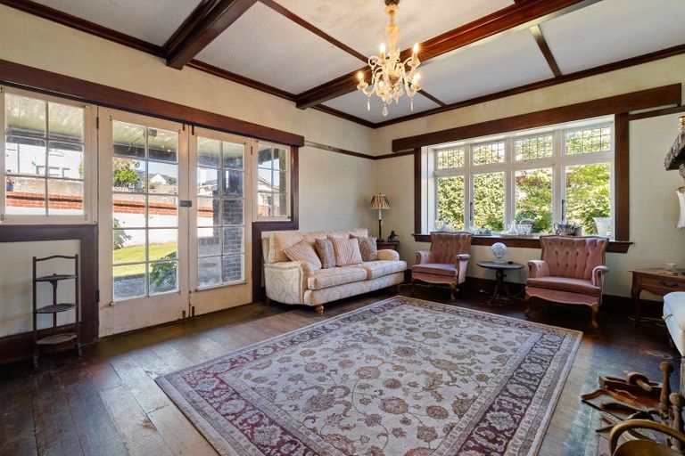 Photo of property in 2 Mersey Street, Island Bay, Wellington, 6023